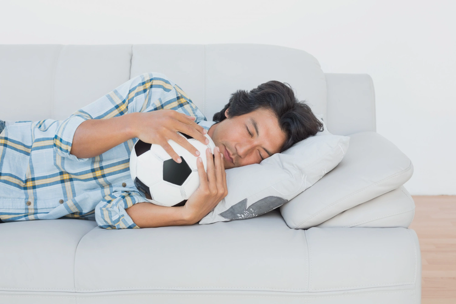 Thức khuya xem World Cup: Không chỉ mệt mỏi đơn thuần’
