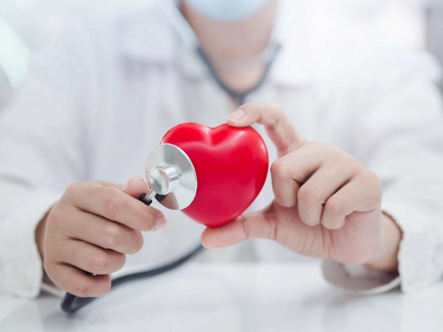 tăng huyết áp ở người trẻ có thể dẫn đến tăng nguy cơ mắc các vấn đề sức khỏe nghiêm trọng như đột quỵ và bệnh tim