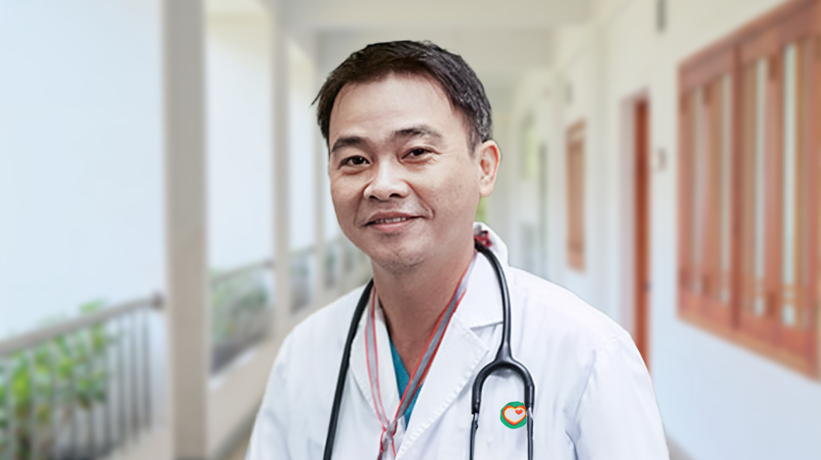 Tạ Ngọc Long Phi