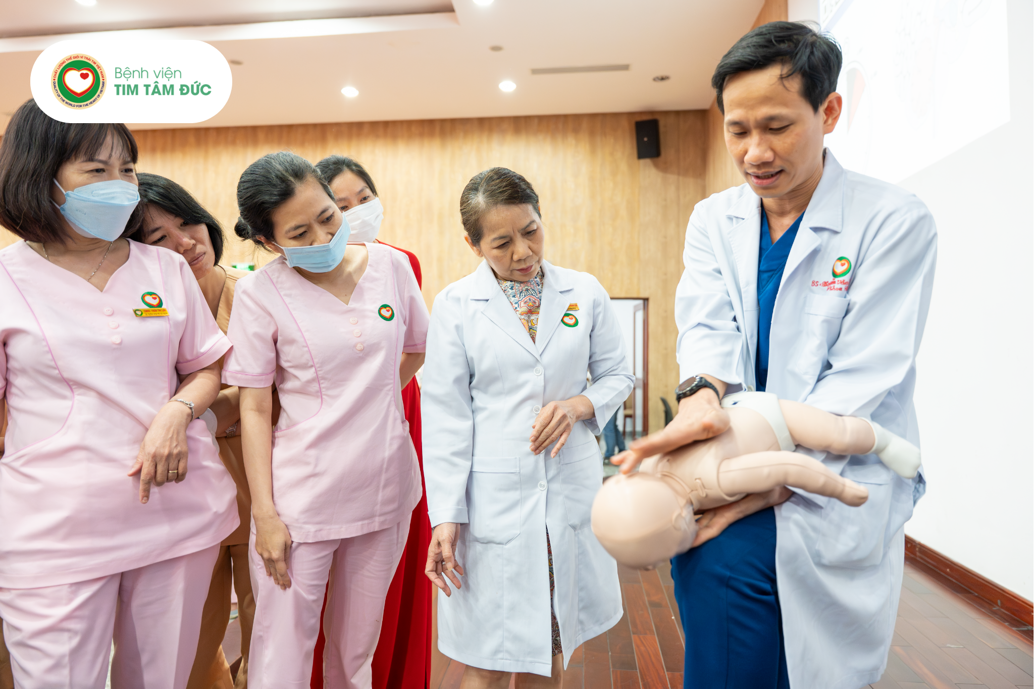 Tập huấn hồi sinh tim phổi (CPR) và quy trình báo động đỏ – Nền tảng cho phản ứng cấp cứu kịp thời tại Tâm Đức