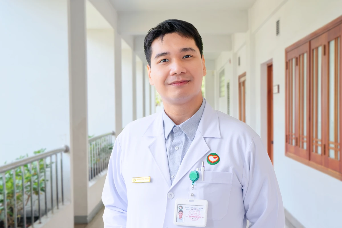 bac si Nguyen Phan Minh Quan