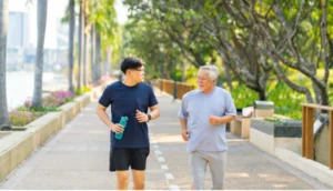 Hoạt động thể chất có vai trò quan trọng trong duy trì sức khỏe tim mạch.