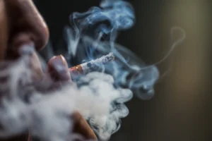 Hút thuốc lá - Khói thuốc