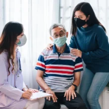 Bác sĩ nữ - Khám bệnh Ngày của Cha