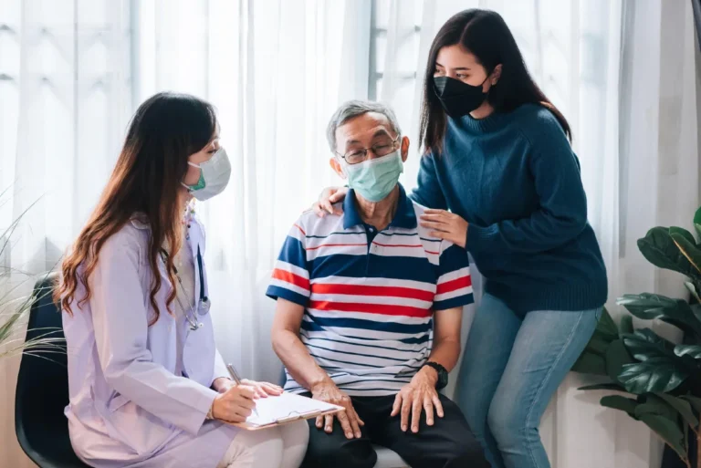 Bác sĩ nữ - Khám bệnh Ngày của Cha