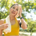 Tập thể dục mùa nắng nóng