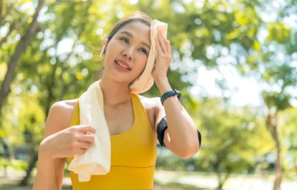 Tập thể dục mùa nắng nóng