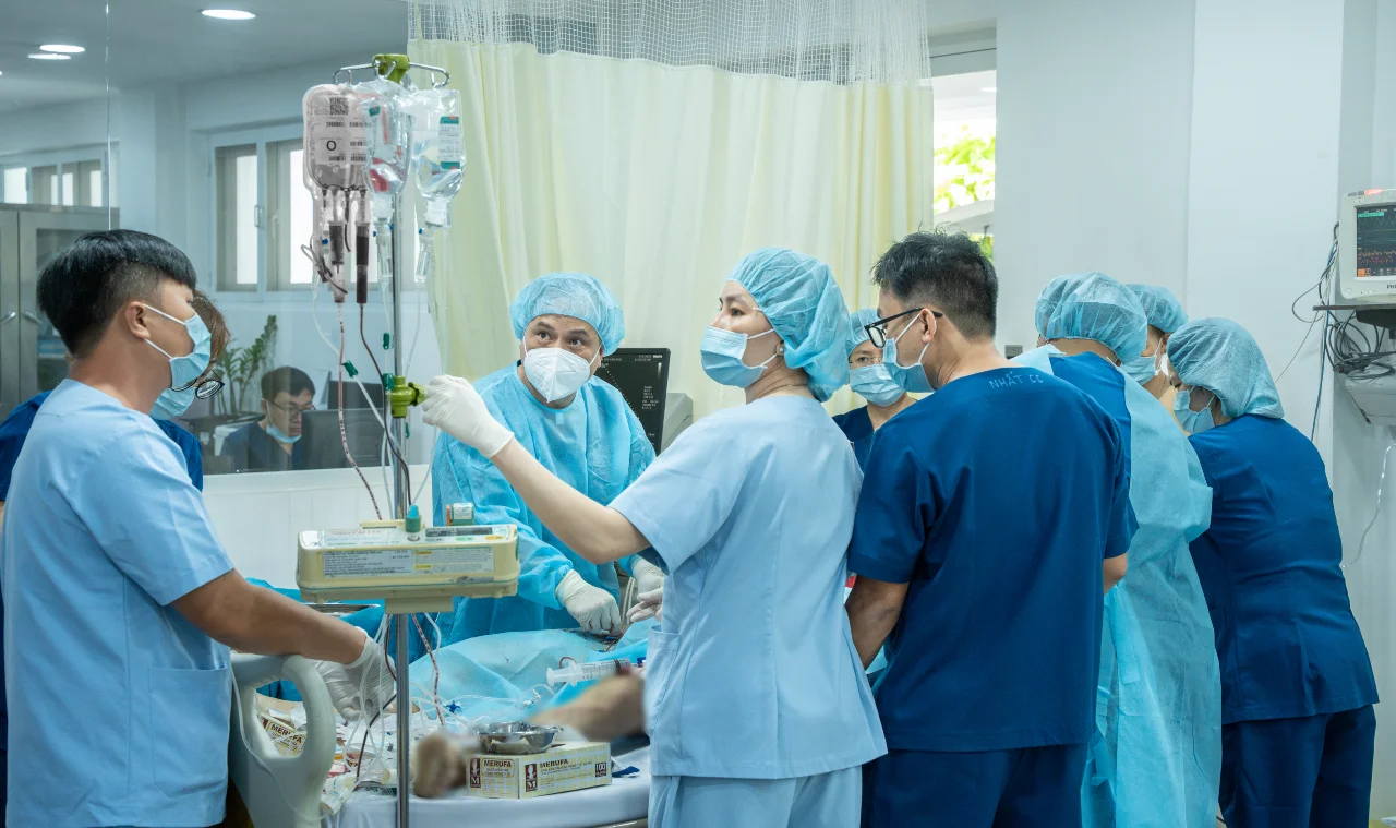 Cấp cứu bởi Chuyên gia - Hồi sức Cấp cứu - Bác sĩ Thái Minh Thiện