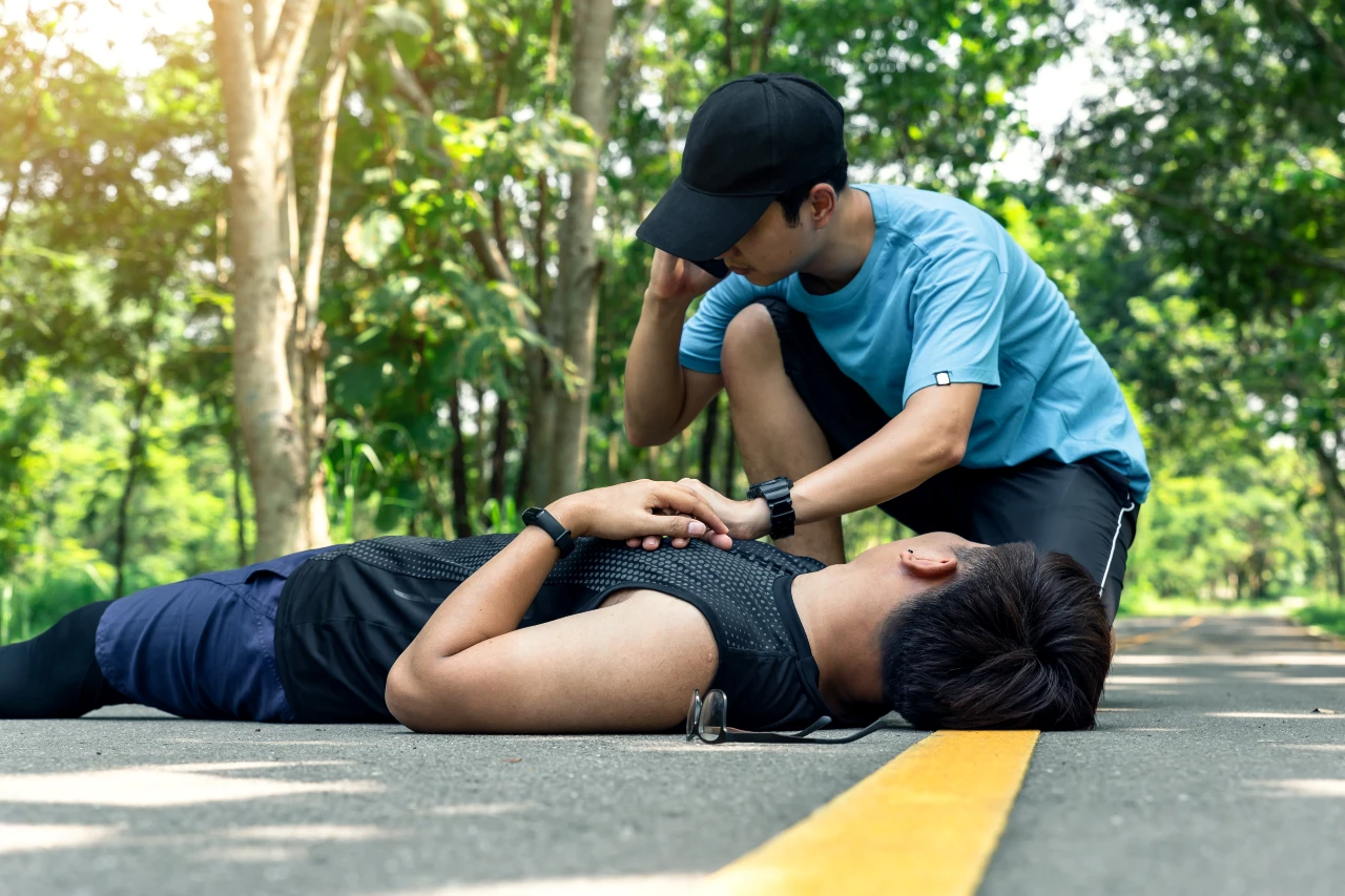 ĐỘT TỬ DO TIM Ở VẬN ĐỘNG VIÊN TRẺ
