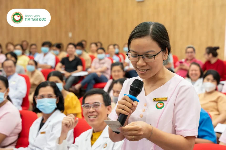 Tập huấn nội bộ – Quản trị cảm xúc trong giao tiếp với bệnh nhân và thân nhân