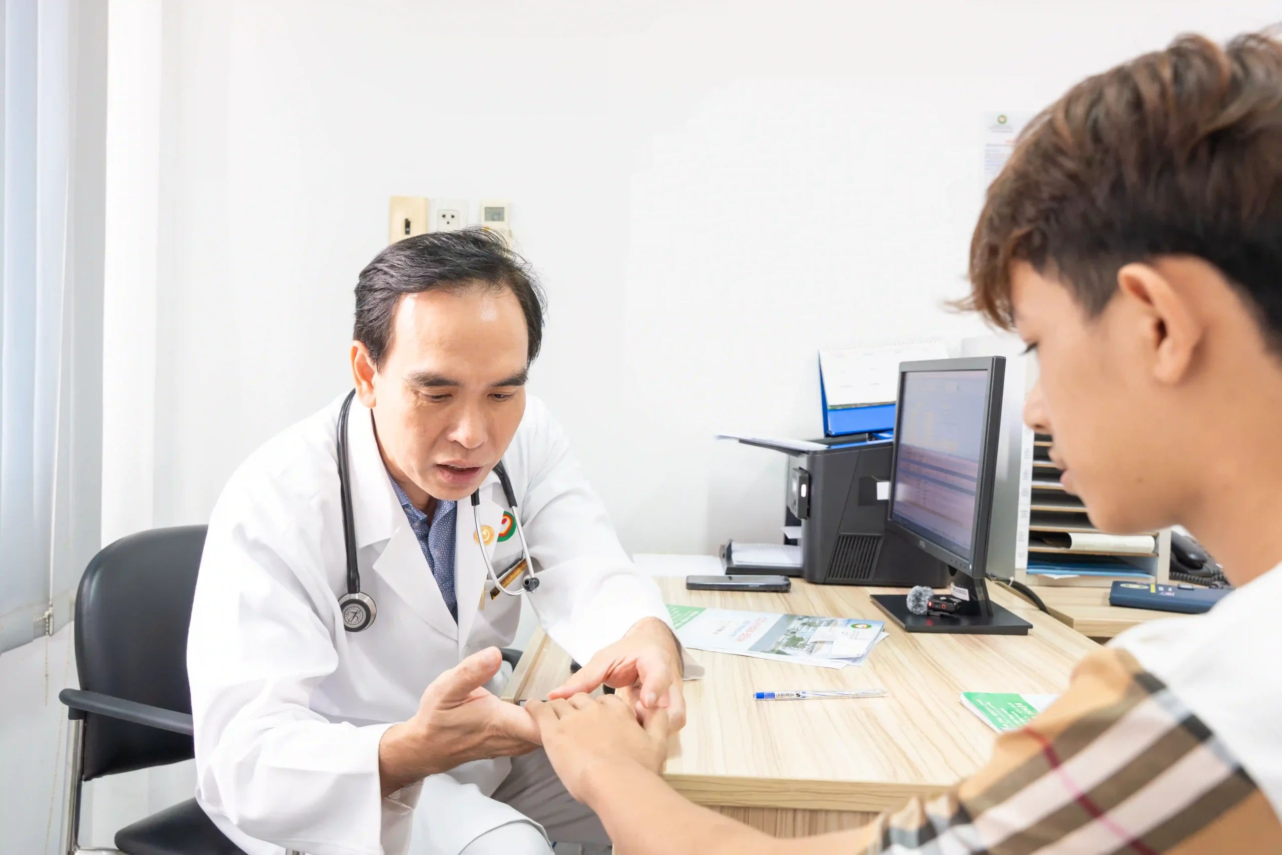 bệnh tim bẩm sinh tím