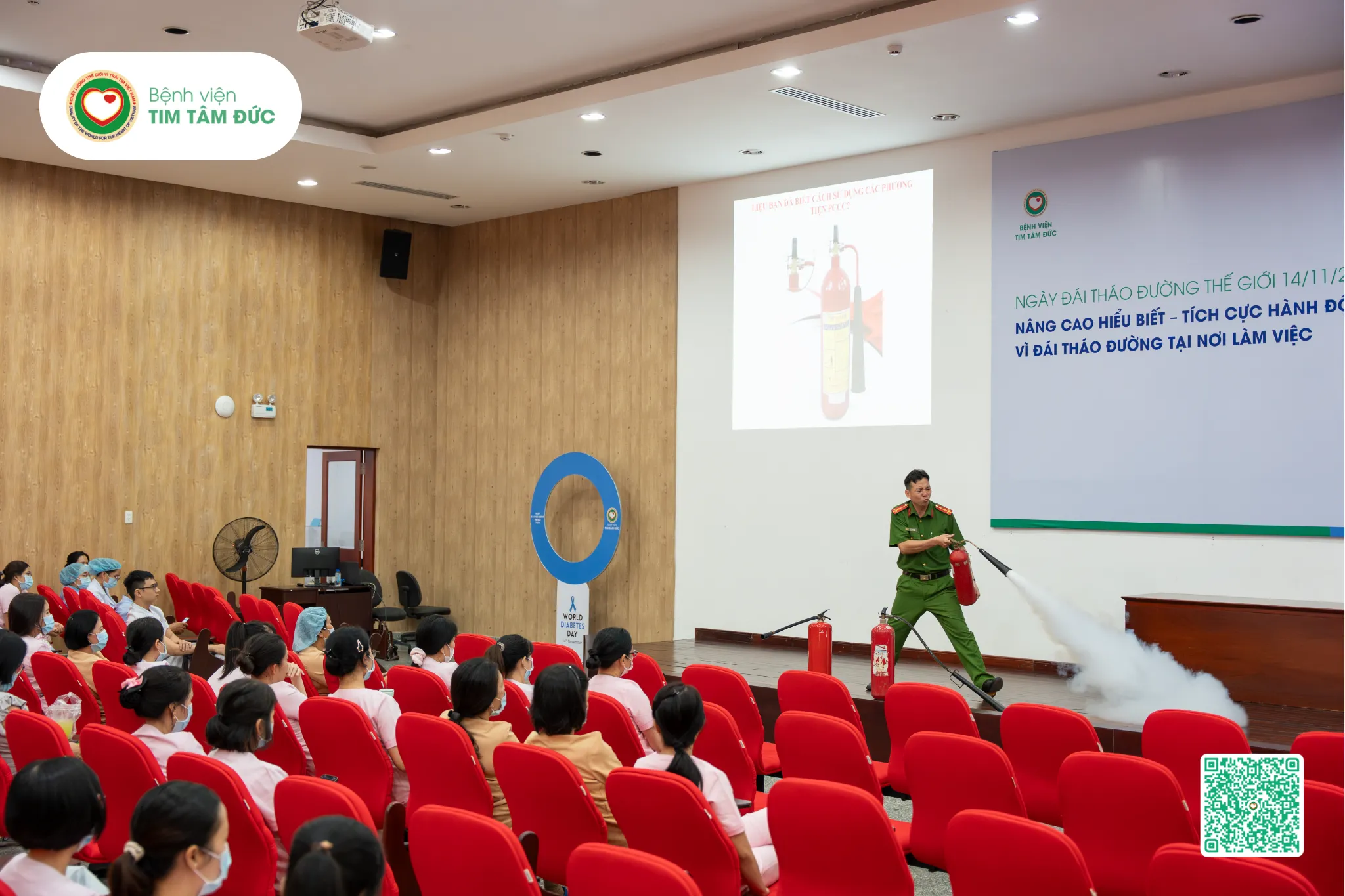 sử dụng phương tiện chữa cháy